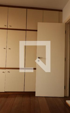 Apartamento à venda com 245m², 4 quartos e 3 vagasQuarto 3