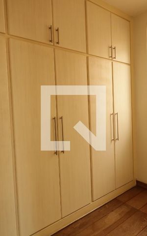 Apartamento à venda com 245m², 4 quartos e 3 vagasCloset da suíte