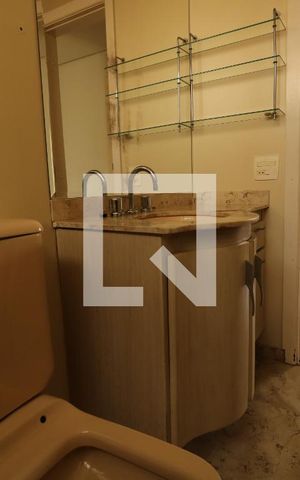 Apartamento à venda com 245m², 4 quartos e 3 vagasBanheiro 1
