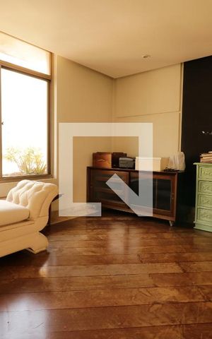 Apartamento à venda com 245m², 4 quartos e 3 vagasSala