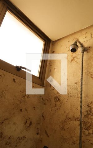 Apartamento à venda com 245m², 4 quartos e 3 vagasBanheiro 1