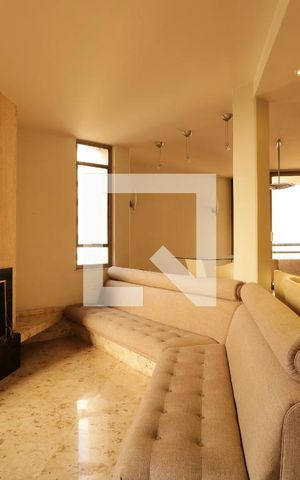 Apartamento à venda com 245m², 4 quartos e 3 vagasSala - Lareira