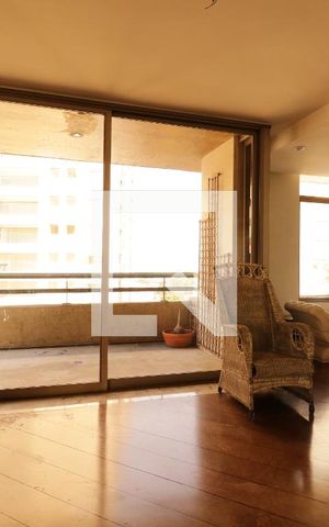 Apartamento à venda com 245m², 4 quartos e 3 vagasSala