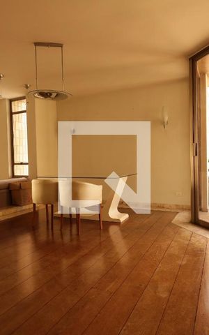 Apartamento à venda com 245m², 4 quartos e 3 vagasSala