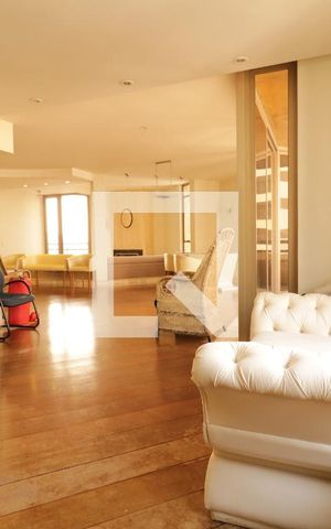 Apartamento à venda com 245m², 4 quartos e 3 vagasSala