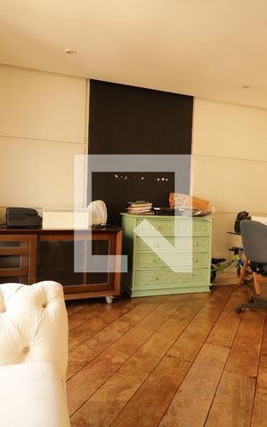 Apartamento à venda com 245m², 4 quartos e 3 vagasSala