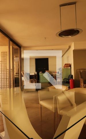Apartamento à venda com 245m², 4 quartos e 3 vagasSala