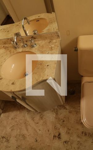 Apartamento à venda com 245m², 4 quartos e 3 vagasBanheiro 2