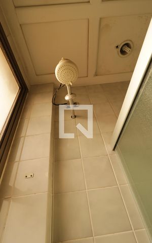 Apartamento à venda com 245m², 4 quartos e 3 vagasBanheiro de Serviço