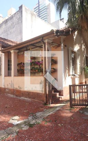 Casa à venda com 705m², 4 quartos e 8 vagasGaragem