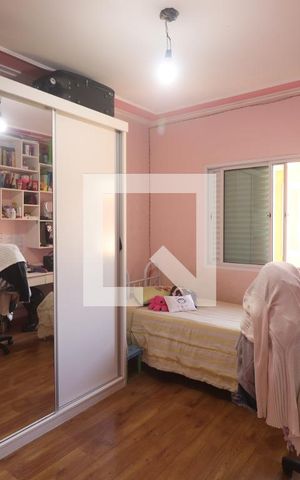 Casa à venda com 705m², 4 quartos e 8 vagasQuarto 2 