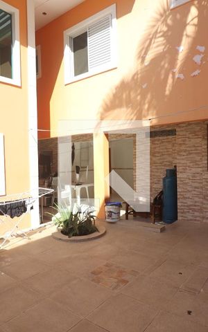 Casa à venda com 705m², 4 quartos e 8 vagasQuintal 
