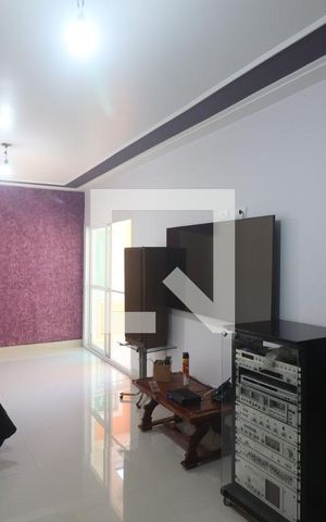 Casa à venda com 705m², 4 quartos e 8 vagasSala de TV