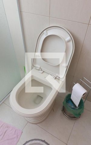 Casa à venda com 705m², 4 quartos e 8 vagasBanheiro  Quarto 4 