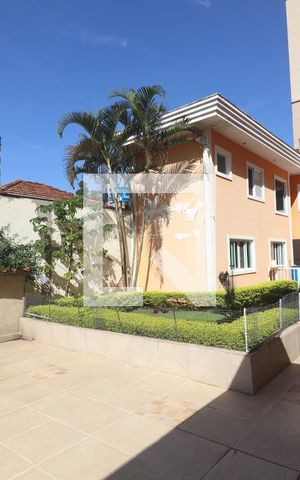 Casa à venda com 705m², 4 quartos e 8 vagasQuintal 