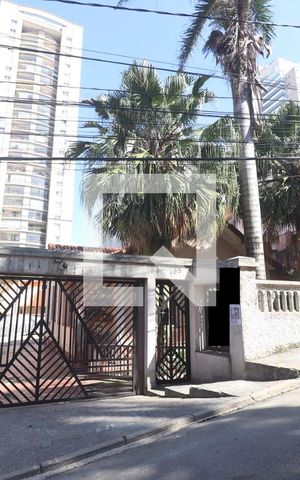 Casa à venda com 705m², 4 quartos e 8 vagasFachada