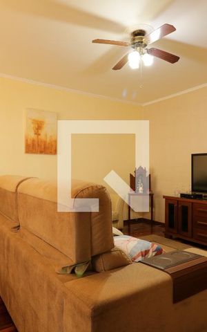 Casa à venda com 190m², 3 quartos e 3 vagasSala