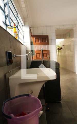 Casa à venda com 190m², 3 quartos e 3 vagasÁrea de Serviço