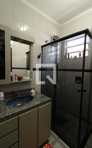 Casa à venda com 190m², 3 quartos e 3 vagasBanheiro Suite