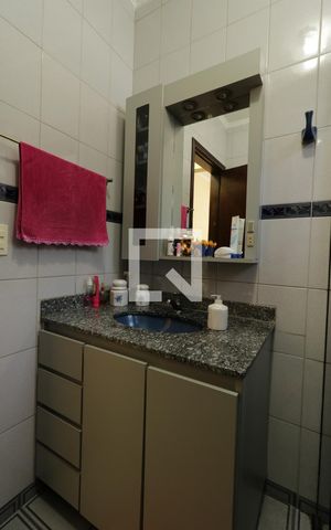 Casa à venda com 190m², 3 quartos e 3 vagasBanheiro Suite