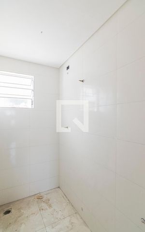 Apartamento à venda com 76m², 2 quartos e 1 vaga Apartamento à venda com 76m², 2 quartos e 1 vagaBanheiro da Suite