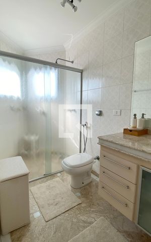 Casa de condomínio à venda com 560m², 4 quartos e 6 vagasBanheiro da Suíte 3