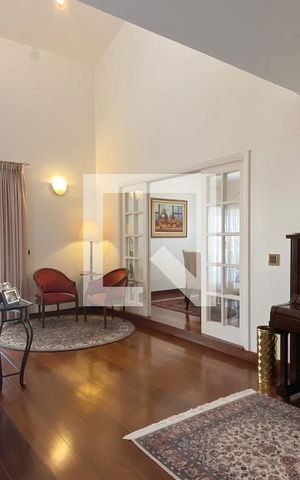 Casa de condomínio à venda com 560m², 4 quartos e 6 vagasSala 2