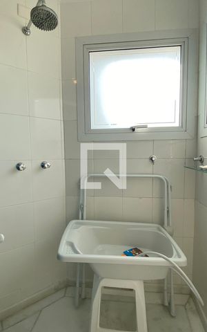 Casa de condomínio à venda com 560m², 4 quartos e 6 vagasBanheiro da Suíte 2