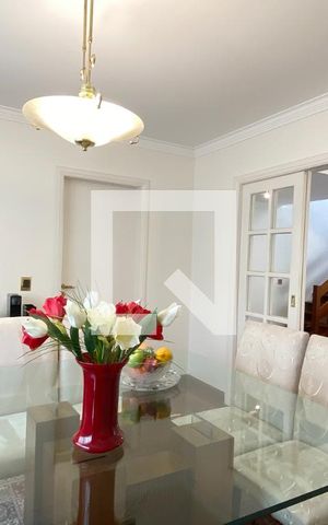 Casa de condomínio à venda com 560m², 4 quartos e 6 vagasSala de Jantar