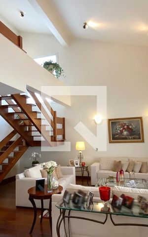 Casa de condomínio à venda com 560m², 4 quartos e 6 vagasSala 2