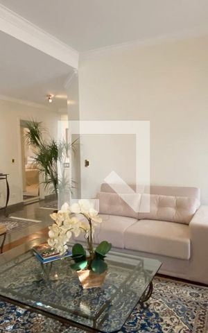 Casa de condomínio à venda com 560m², 4 quartos e 6 vagasSala 1