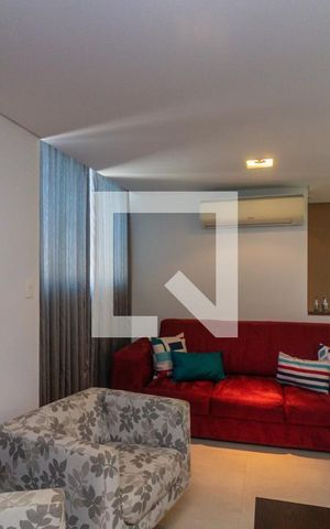Apartamento à venda com 166m², 4 quartos e 4 vagas Apartamento à venda com 166m², 4 quartos e 4 vagasSala