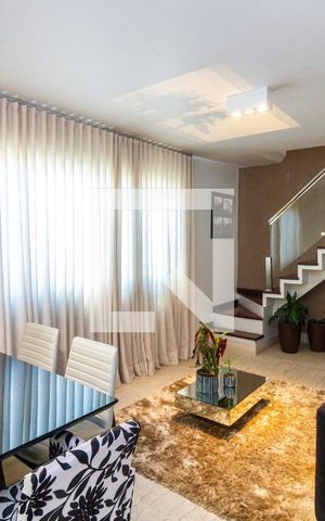 Apartamento à venda com 166m², 4 quartos e 4 vagas Apartamento à venda com 166m², 4 quartos e 4 vagasSala