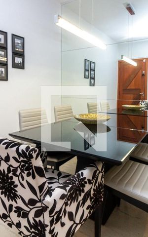 Apartamento à venda com 166m², 4 quartos e 4 vagas Apartamento à venda com 166m², 4 quartos e 4 vagasSala