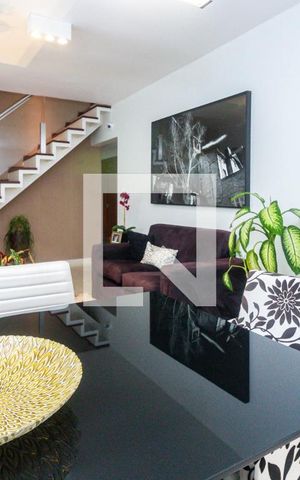 Apartamento à venda com 166m², 4 quartos e 4 vagas Apartamento à venda com 166m², 4 quartos e 4 vagasSala