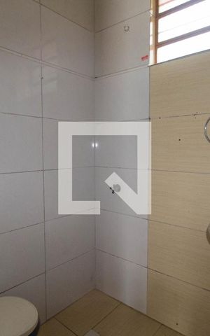 Casa à venda com 220m², 4 quartos e 2 vagas Casa à venda com 220m², 4 quartos e 2 vagasLavabo
