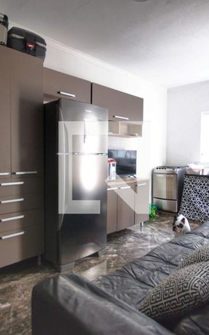Casa à venda com 147m², 3 quartos e 1 vaga Casa à venda com 147m², 3 quartos e 1 vagaSala - Cozinha 2