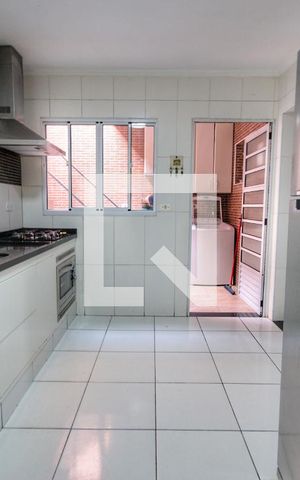 Casa à venda com 147m², 3 quartos e 1 vaga Casa à venda com 147m², 3 quartos e 1 vagaCozinha