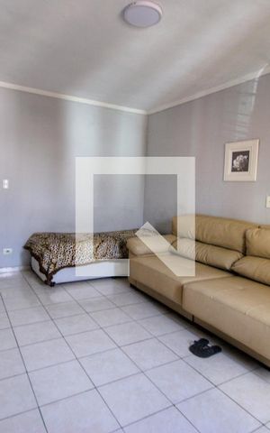Casa à venda com 147m², 3 quartos e 1 vaga Casa à venda com 147m², 3 quartos e 1 vagaSala