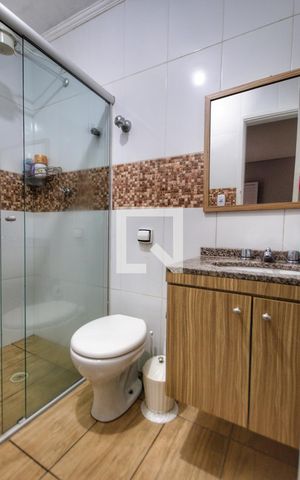 Casa à venda com 147m², 3 quartos e 1 vaga Casa à venda com 147m², 3 quartos e 1 vagaBanheiro