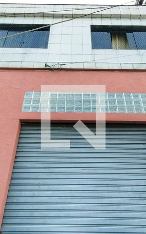 Casa à venda com 147m², 3 quartos e 1 vaga Casa à venda com 147m², 3 quartos e 1 vagaFachada