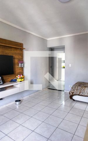 Casa à venda com 147m², 3 quartos e 1 vaga Casa à venda com 147m², 3 quartos e 1 vagaSala