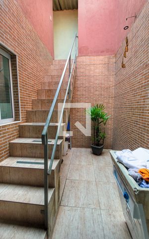 Casa à venda com 147m², 3 quartos e 1 vaga Casa à venda com 147m², 3 quartos e 1 vagaÁrea de Serviço 2