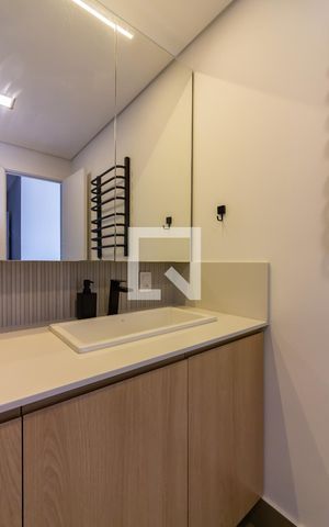 Apartamento à venda com 96m², 3 quartos e 2 vagas Apartamento à venda com 96m², 3 quartos e 2 vagasBanheiro da Suíte