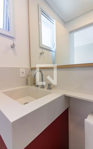 Apartamento à venda com 96m², 3 quartos e 2 vagas Apartamento à venda com 96m², 3 quartos e 2 vagasBanheiro da Suíte 2