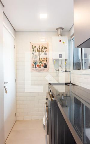 Apartamento à venda com 96m², 3 quartos e 2 vagas Apartamento à venda com 96m², 3 quartos e 2 vagasÁrea de Serviço