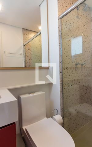 Apartamento à venda com 96m², 3 quartos e 2 vagas Apartamento à venda com 96m², 3 quartos e 2 vagasBanheiro da Suíte 2