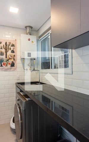 Apartamento à venda com 96m², 3 quartos e 2 vagas Apartamento à venda com 96m², 3 quartos e 2 vagasÁrea de Serviço