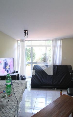 Casa à venda com 229m², 3 quartos e 3 vagasSala  