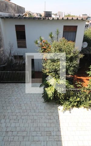 Casa à venda com 229m², 3 quartos e 3 vagasQuintal